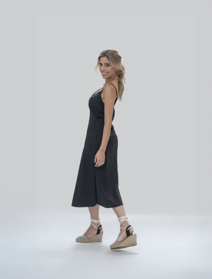 Imagen de Vestido escote en V negro